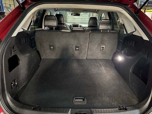 Used 2024 Ford Edge SEL AWD/4WD image 15