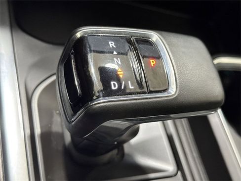 Used 2024 Chevrolet Silverado 1500 LTZ image 16