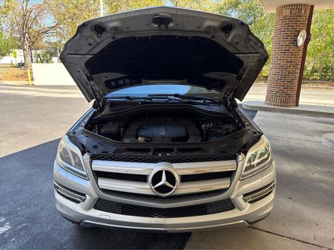 Used 2015 Mercedes-Benz GL 450 4MATIC w/ Appearance Package image 11