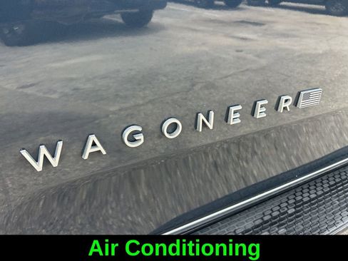 Used 2024 Jeep Wagoneer Series II AWD/4WD image 20