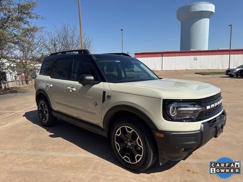 Used 2025 Ford Bronco Sport Outer Banks w/ Outer Banks Tech Package+ image 3