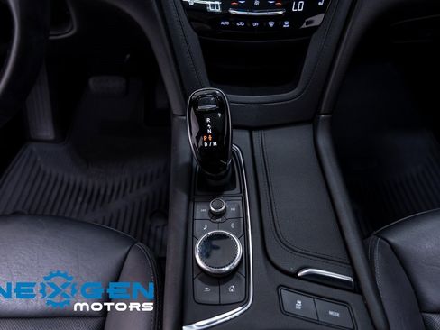 Used 2021 Cadillac XT5 Premium Luxury image 19