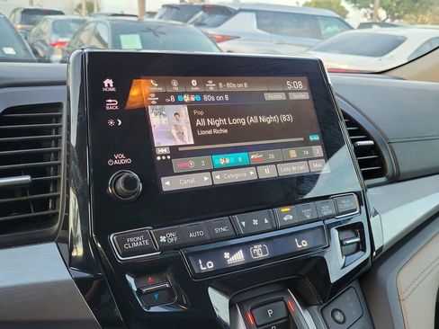 Used 2022 Honda Odyssey EX image 16