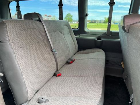 Used 2018 Chevrolet Express 3500 LT w/ LT Preferred Equipment Group image 9