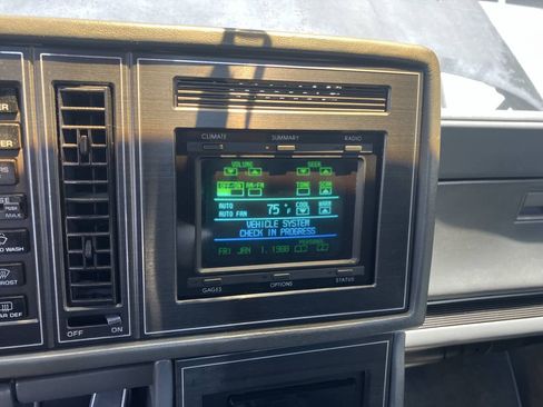 Used 1989 Buick Reatta Coupe FWD image 23