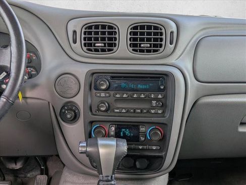 Used 2008 Chevrolet TrailBlazer LT image 13