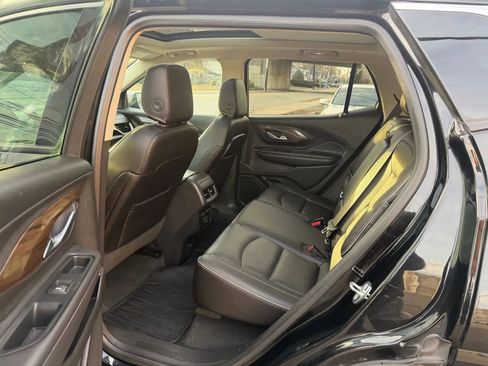 Used 2018 GMC Terrain Denali w/ Comfort Package image 31