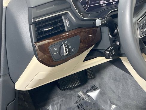 Used 2018 Audi A4 2.0T Premium Plus w/ Premium Plus Package image 10