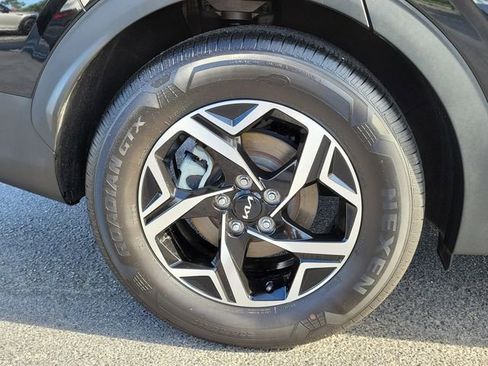 Used 2023 Kia Sportage LX FWD image 7