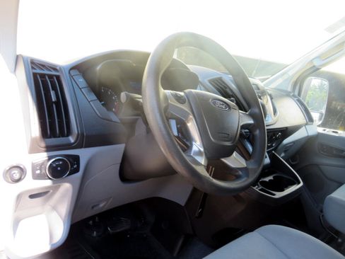 Used 2015 Ford Transit 250 130 Low Roof w/ Exterior Upgrade Package image 7