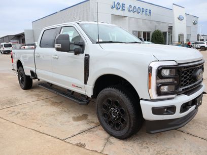New 2026 Ford F350 Lariat w/ Black Appearance Package