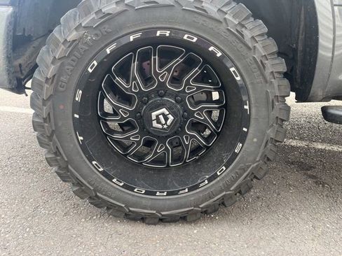 Used 2015 Ford F150 XLT w/ Equipment Group 302A Luxury image 12