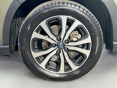 Used 2024 Subaru Forester Touring image 33