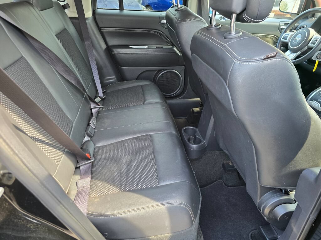 Used 2016 Jeep Compass Latitude AWD/4WD image 14