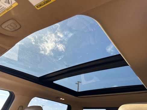 Used 2019 Ford F350 Lariat w/ Lariat Ultimate Package image 16