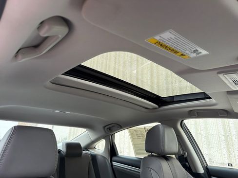 Used 2017 Honda Civic Touring image 11