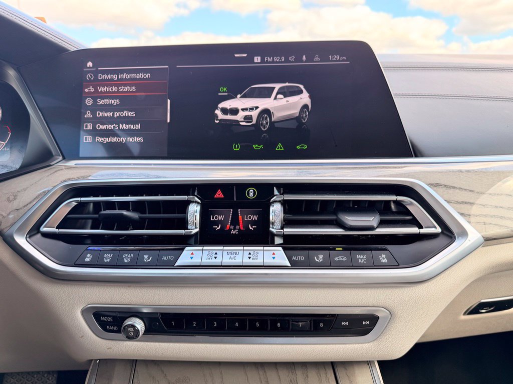 Used 2019 BMW X5 xDrive40i w/ Executive Package AWD/4WD image 24