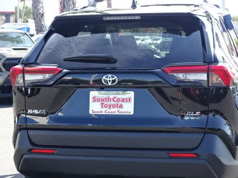 Used 2025 Toyota RAV4 XLE w/ Convenience Package AWD/4WD image 15