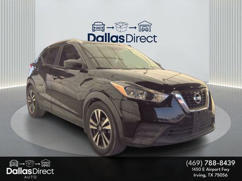 Used 2020 Nissan Kicks SV FWD image 2