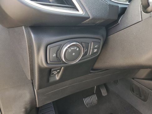 Used 2020 Lincoln Nautilus FWD image 12