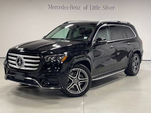 Used 2026 Mercedes-Benz GLS 450 4MATIC image 1