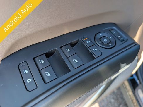 Certified 2024 Kia EV9 Land image 13