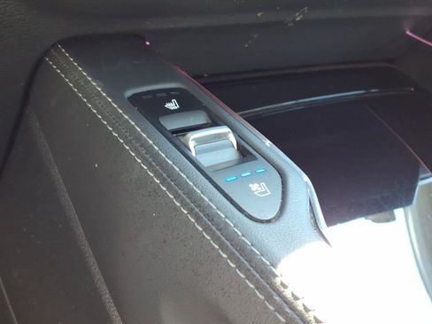 Used 2021 Kia Telluride EX w/ EX Premium Package FWD image 17