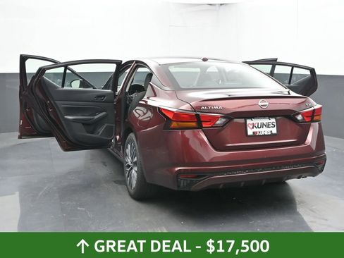 Used 2023 Nissan Altima 2.5 SV image 57