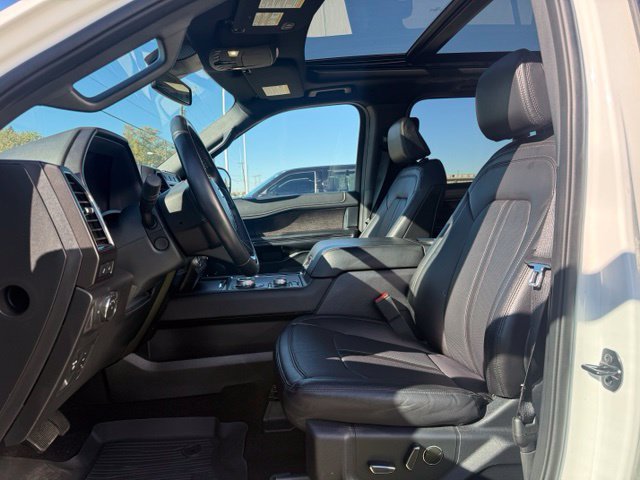 Used 2021 Ford Expedition Limited AWD/4WD image 17