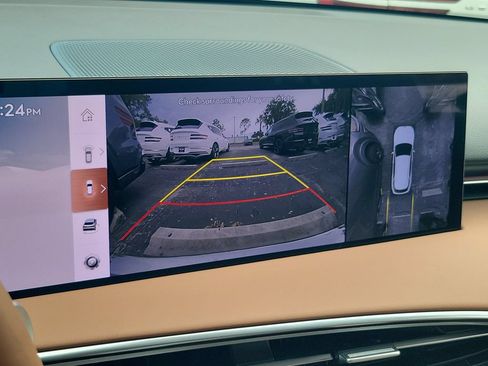 New 2026 Genesis GV70 2.5T Advanced AWD/4WD image 10