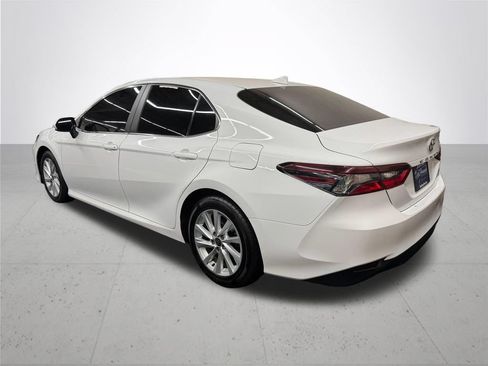 Used 2024 Toyota Camry LE FWD image 4
