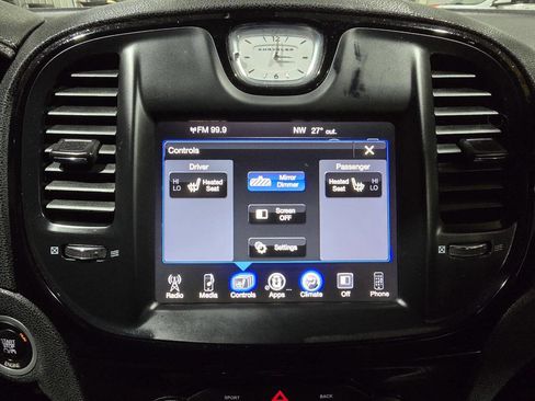 Used 2015 Chrysler 300 S image 34