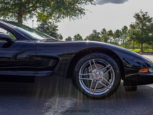 Used 1998 Chevrolet Corvette Convertible w/ Memory Pkg RWD image 11