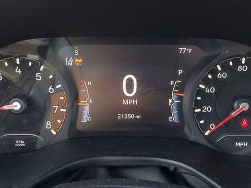 Used 2023 Jeep Compass Limited w/ Sun and Sound Group AWD/4WD image 10