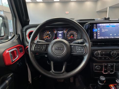 Used 2025 Jeep Gladiator Sport AWD/4WD image 20