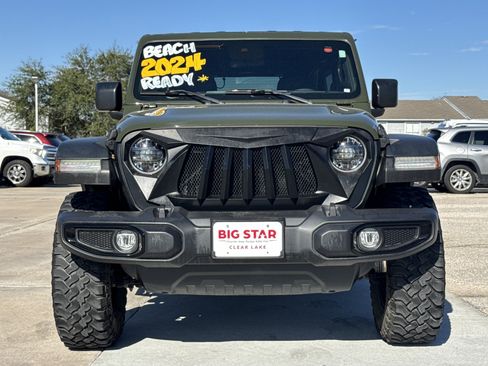 Used 2024 Jeep Wrangler Willys image 5
