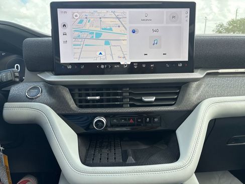 New 2025 Ford Explorer Platinum w/ Ultimate Package image 10