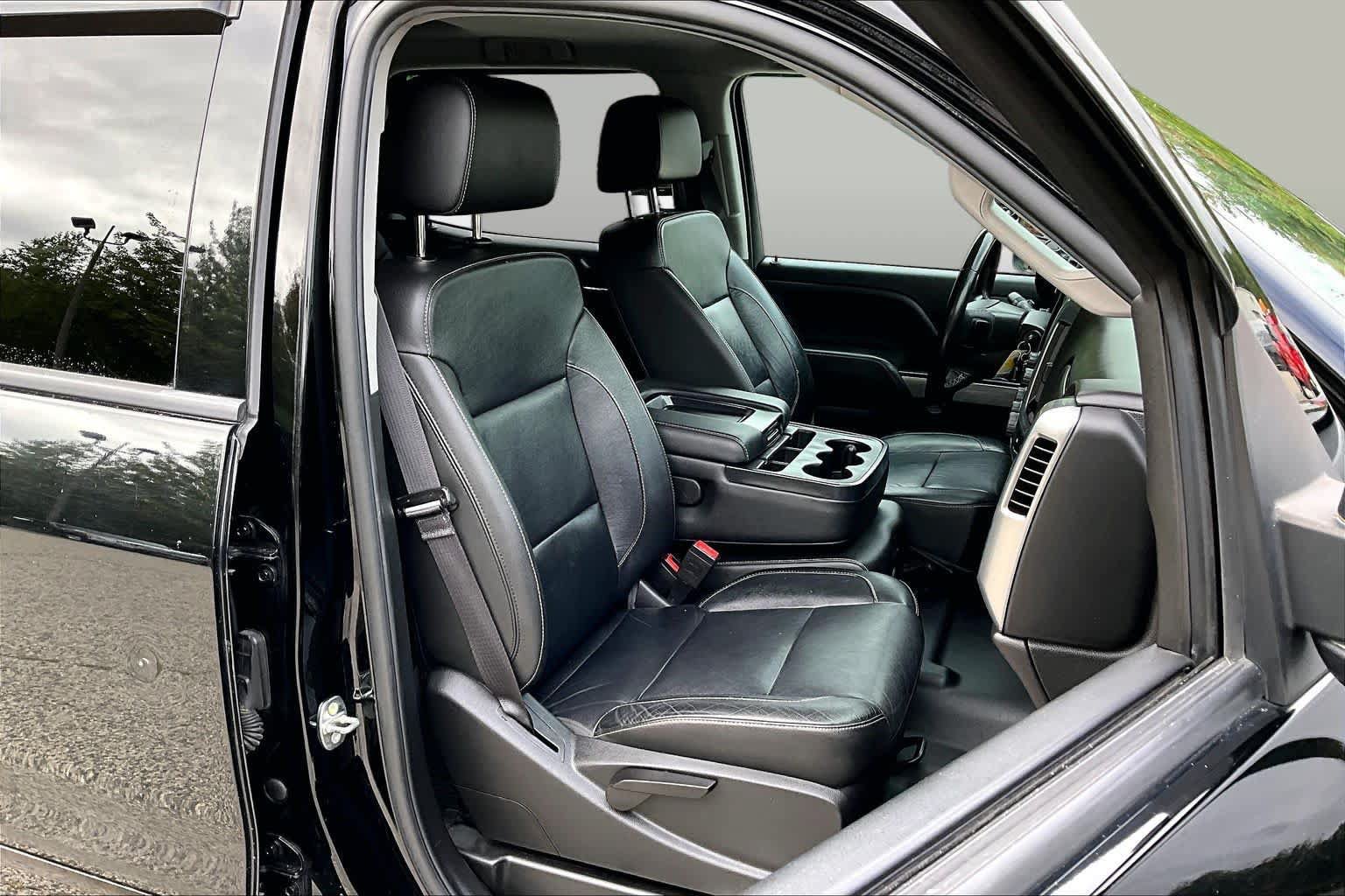 Used 2017 Chevrolet Silverado 2500 LT w/ All Star Edition AWD/4WD image 8