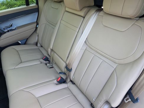 Used 2026 Land Rover Range Rover Sport SE AWD/4WD image 14