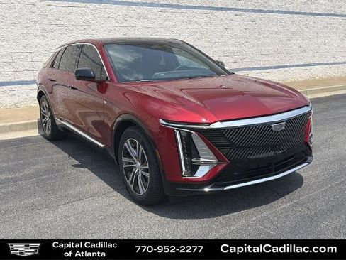 Certified 2024 Cadillac Lyriq Luxury RWD image 1