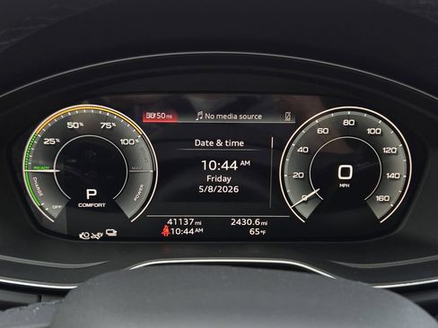 Certified 2024 Audi Q5 e Premium Plus w/ Premium Plus Package AWD/4WD image 21