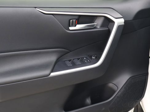 Used 2024 Toyota RAV4 XLE image 15