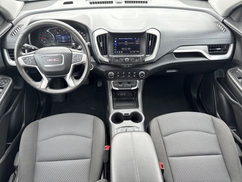 Used 2024 GMC Terrain SLE image 20