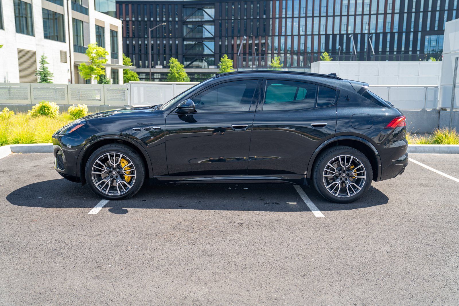 Used 2023 Maserati Grecale Modena AWD/4WD image 2