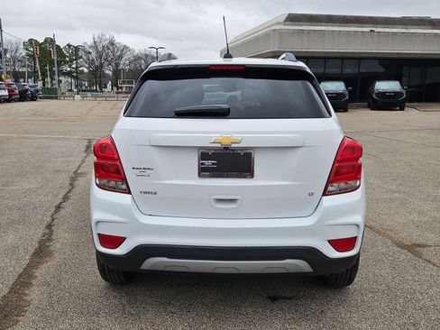 Used 2018 Chevrolet Trax LT w/ LT Convenience Package image 6