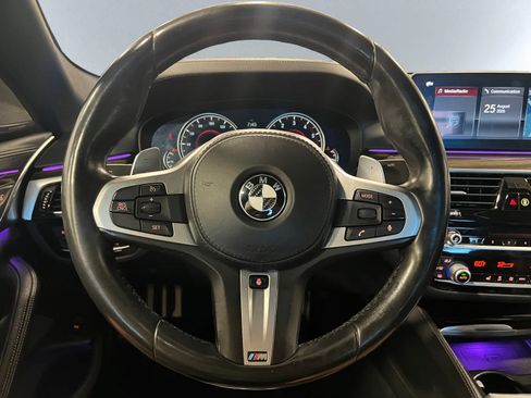 Used 2018 BMW 540i xDrive AWD/4WD image 17