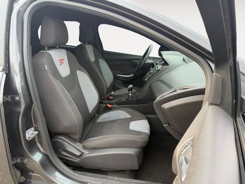 Used 2017 Ford Focus ST FWD image 24