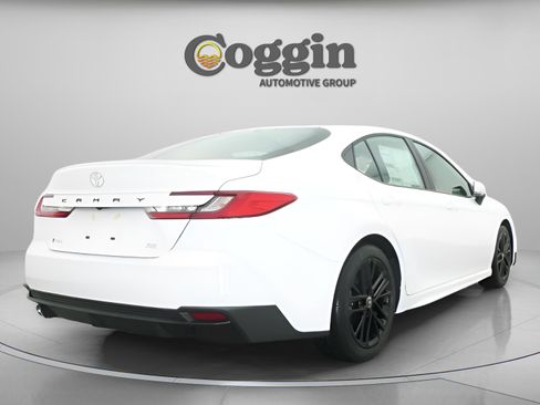 New 2026 Toyota Camry SE FWD image 16