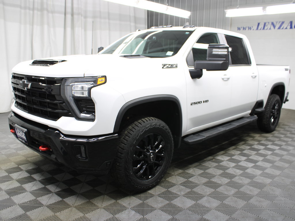 Used 2025 Chevrolet Silverado 2500 LT w/ Trail Boss Package AWD/4WD image 9