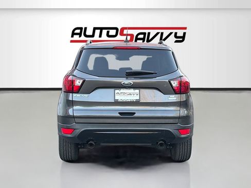 Used 2019 Ford Escape SE FWD image 6